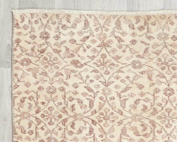 Beige Oushak Rug 3' 8" x 6' 10" | No. VR58438