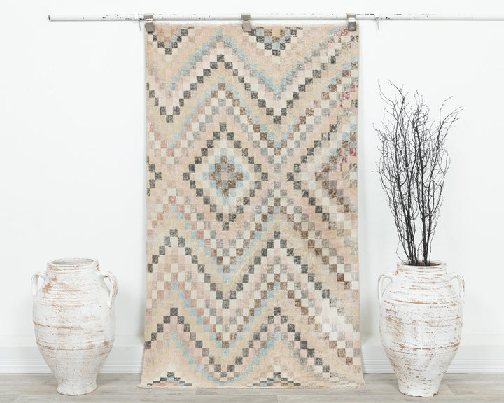 Neutral Oushak Rug 3' x 5' 7" | No. VR84825