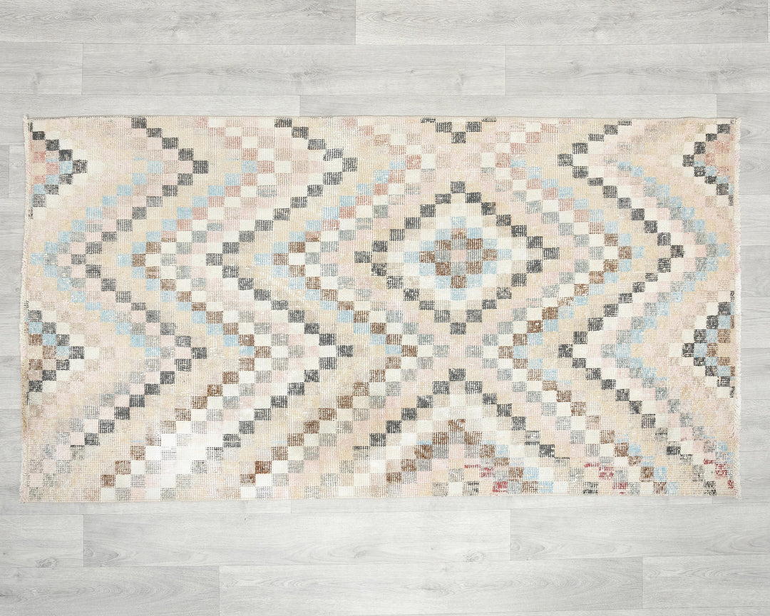 Neutral Oushak Rug 3' x 5' 7" | No. VR84825