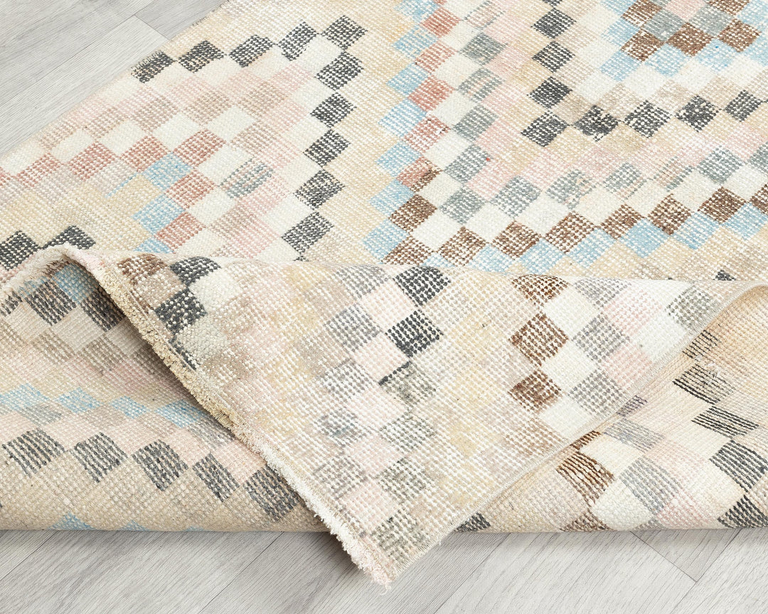 Neutral Oushak Rug 3' x 5' 7" | No. VR84825