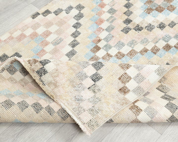 Neutral Oushak Rug 3' x 5' 7" | No. VR84825