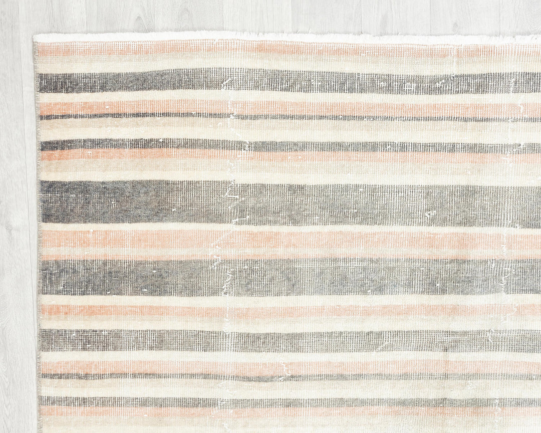 Oushak Rug 6' 7" x 4' 10" | No. VR61396