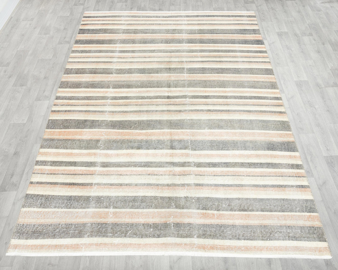Oushak Rug 6' 7" x 4' 10" | No. VR61396