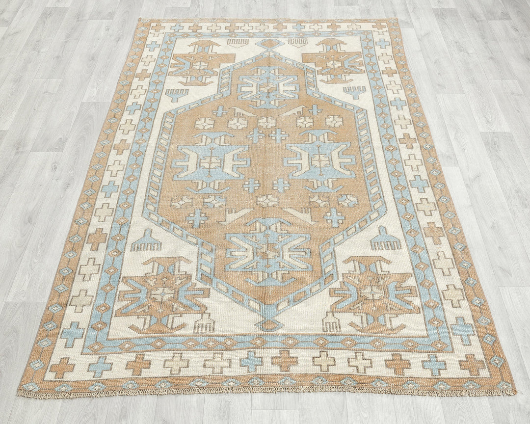 Neutral Oushak Rug 4' 3" x 6' 5" | No. VR77054