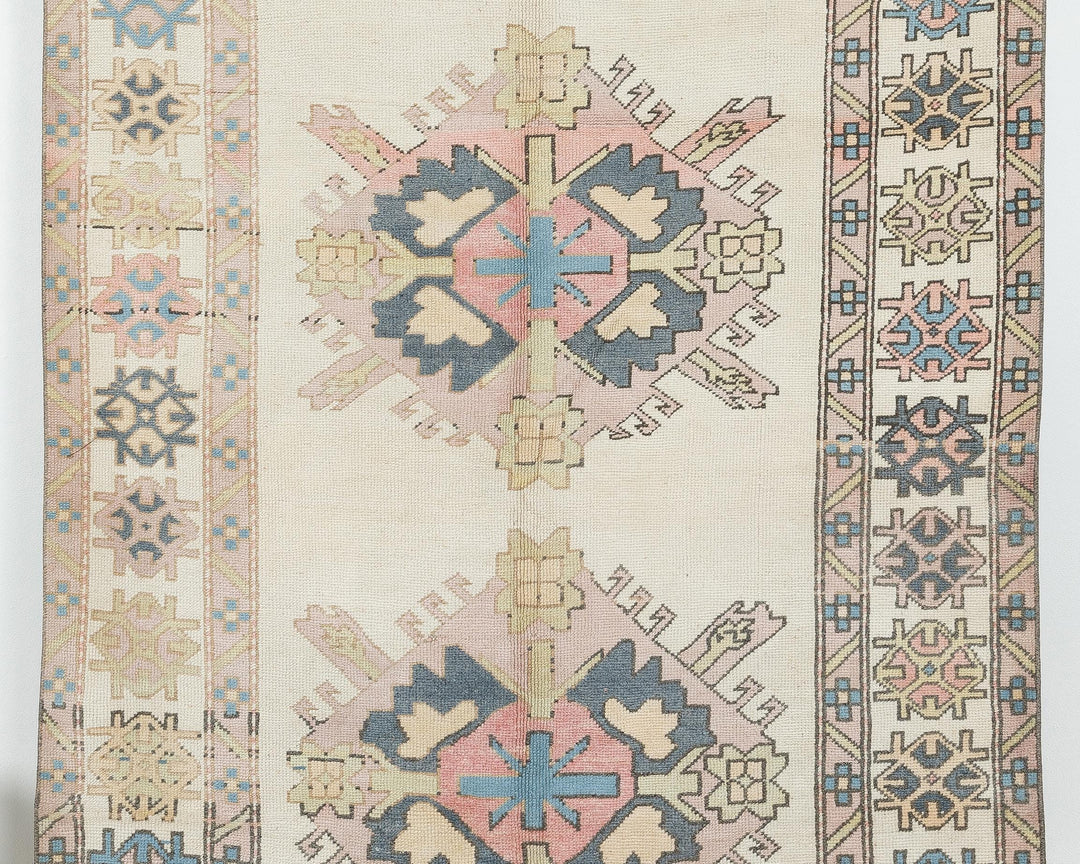 Faded Oushak Rug 7' 10" x 5' 5" | No. VR57354