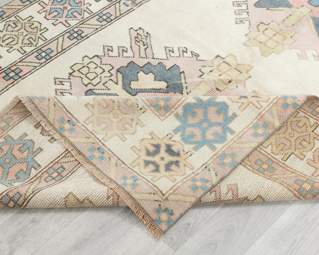 Faded Oushak Rug 7' 10" x 5' 5" | No. VR57354