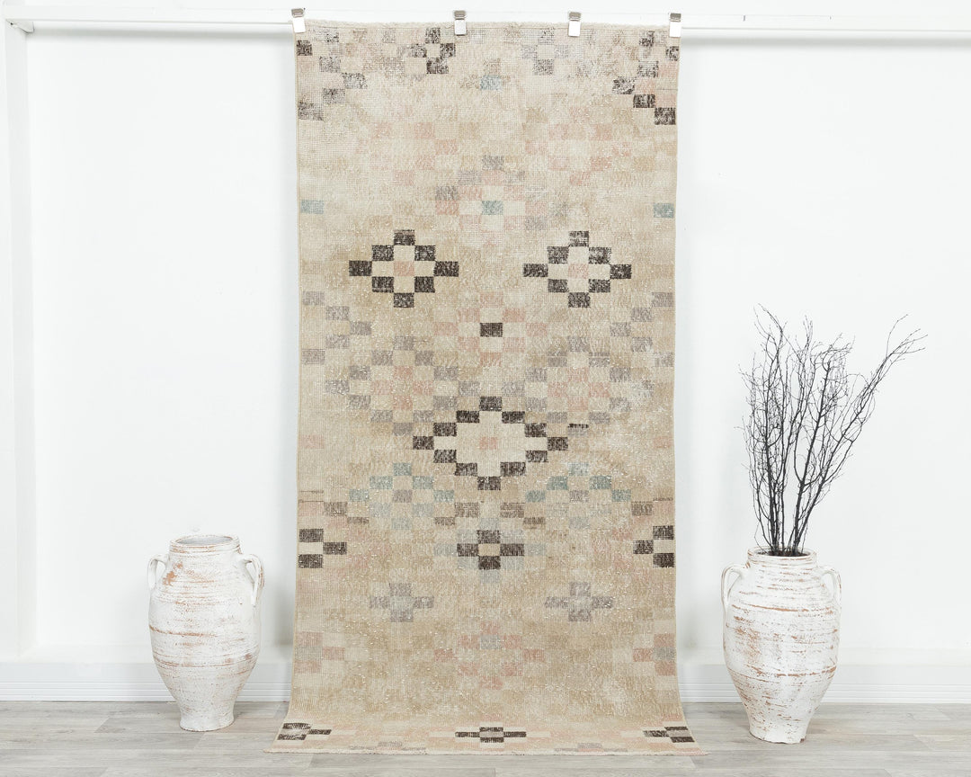 Neutral Oushak Rug 3' 9" x 7' 9" | No. VR86177
