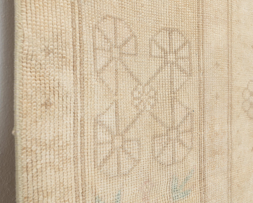 Beige Oushak Rug 3' 10" x 6' 10" | No. VR57519
