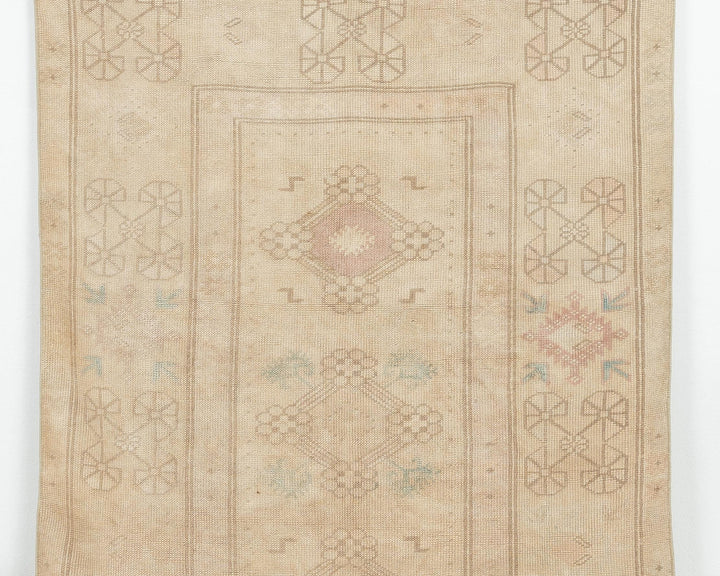 Beige Oushak Rug 3' 10" x 6' 10" | No. VR57519