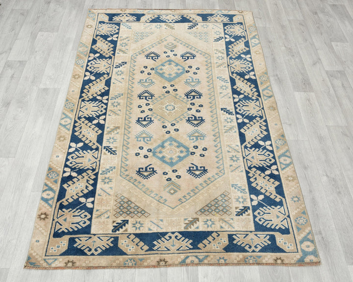 Neutral Oushak Rug 3' 11" x 6' | No. VR77583