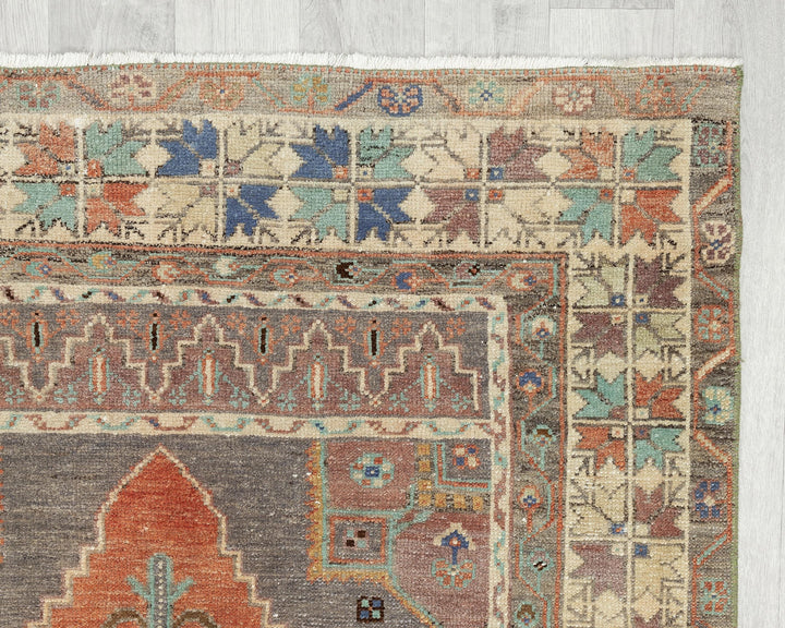 Oushak Rug 7' 10" x 3' 11" | No. VR34156