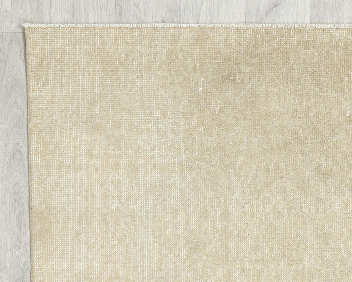 Beige Oushak Rug 6' 10" x 3' 9" | No. VR42566