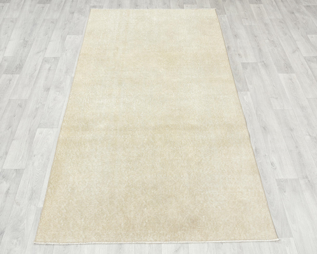 Beige Oushak Rug 6' 10" x 3' 9" | No. VR42566