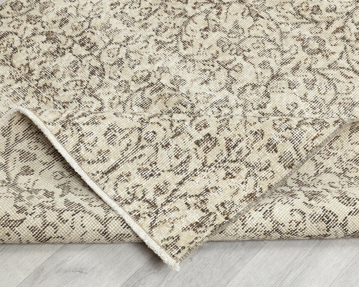 Neutral Oushak Rug 6' 6" x 3' 9" | No. VR79957