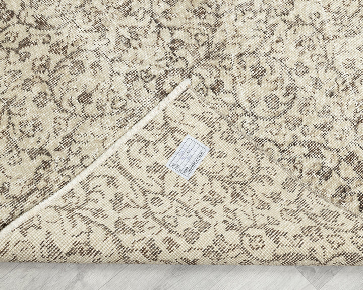 Neutral Oushak Rug 6' 6" x 3' 9" | No. VR79957