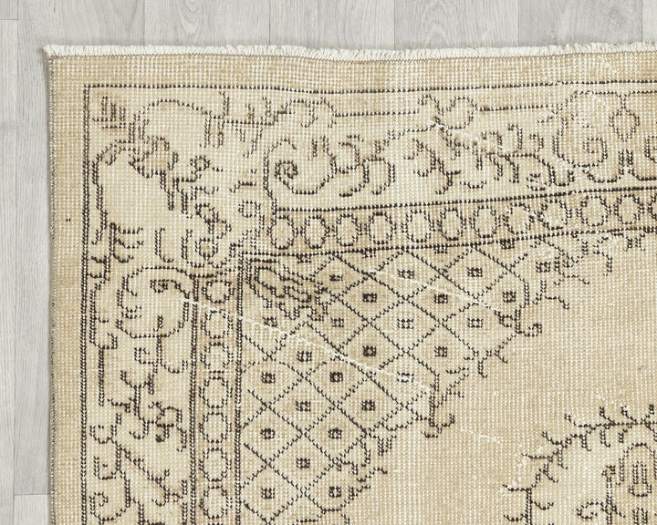 Beige Oushak Rug 6' 9" x 3' 9" | No. VR64995