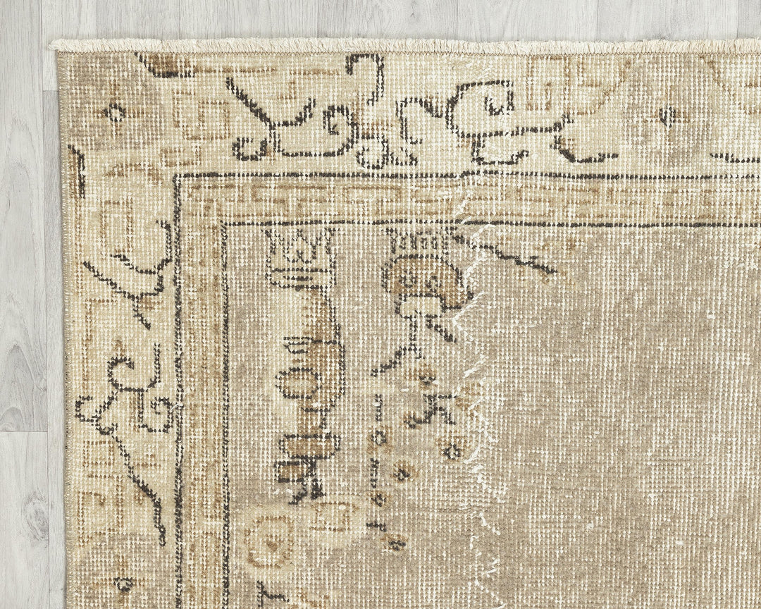 Oushak Rug 3' 8" x 6' 5" | No. VR18556