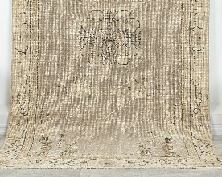 Oushak Rug 3' 8" x 6' 5" | No. VR18556