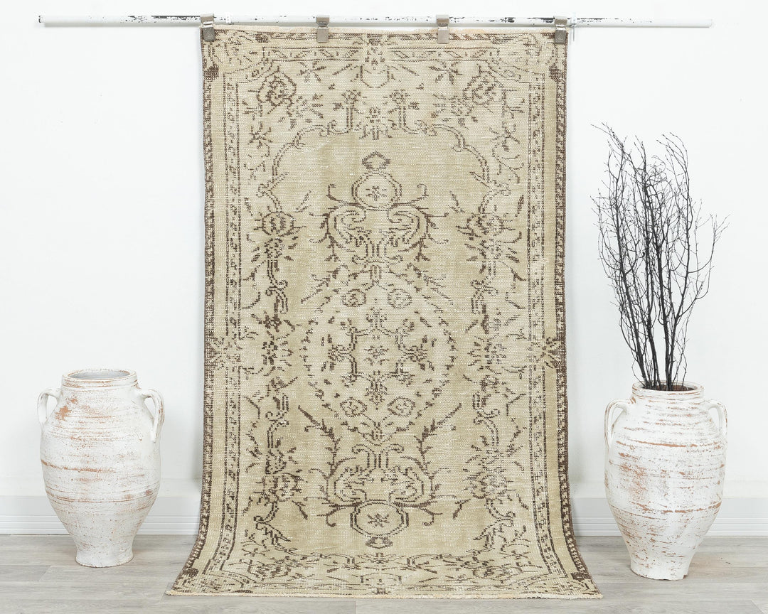 Beige Oushak Rug 3' 7" x 6' 5" | No. VR16235