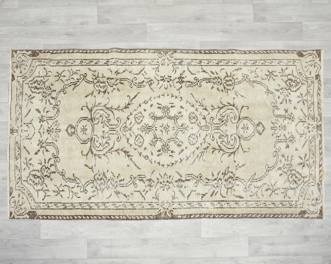 Beige Oushak Rug 3' 7" x 6' 5" | No. VR16235