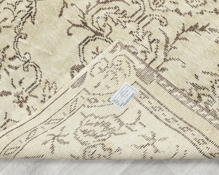 Beige Oushak Rug 3' 7" x 6' 5" | No. VR16235