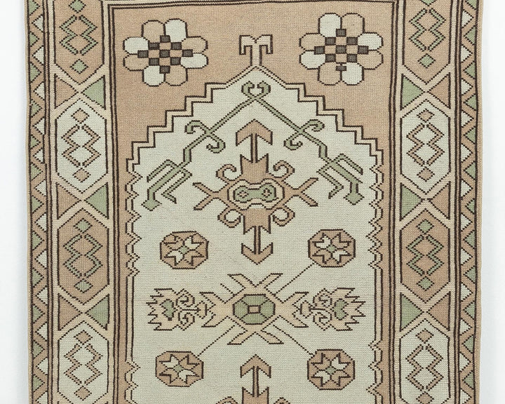 Neutral Oushak Rug 3' 8" x 5' 11" | No. VR53716