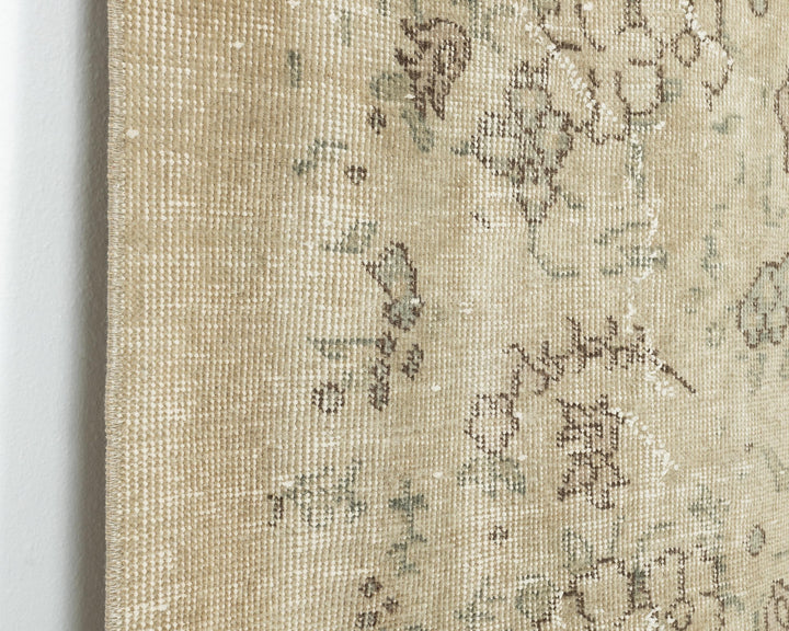 Beige Oushak Rug 6' 5" x 3' 8" | No. VR25140