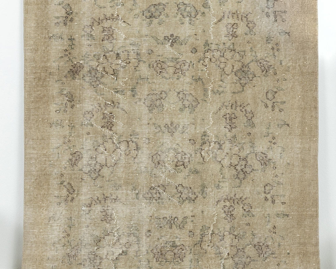 Beige Oushak Rug 6' 5" x 3' 8" | No. VR25140