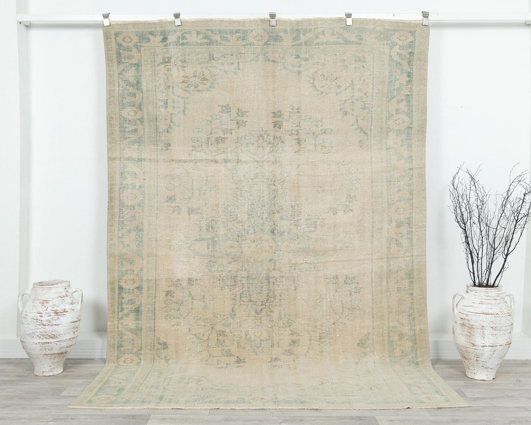 Beige Oushak Rug 6' 2" x 9' | No. VR81752