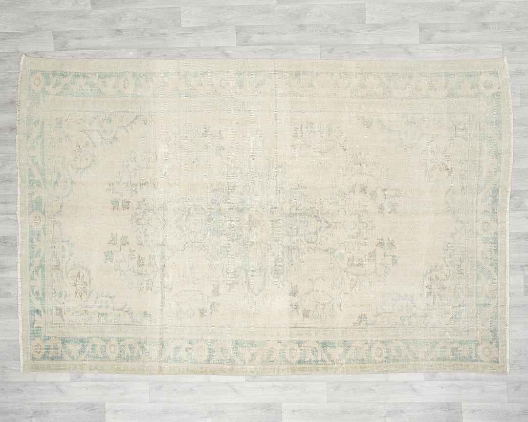 Beige Oushak Rug 6' 2" x 9' | No. VR81752