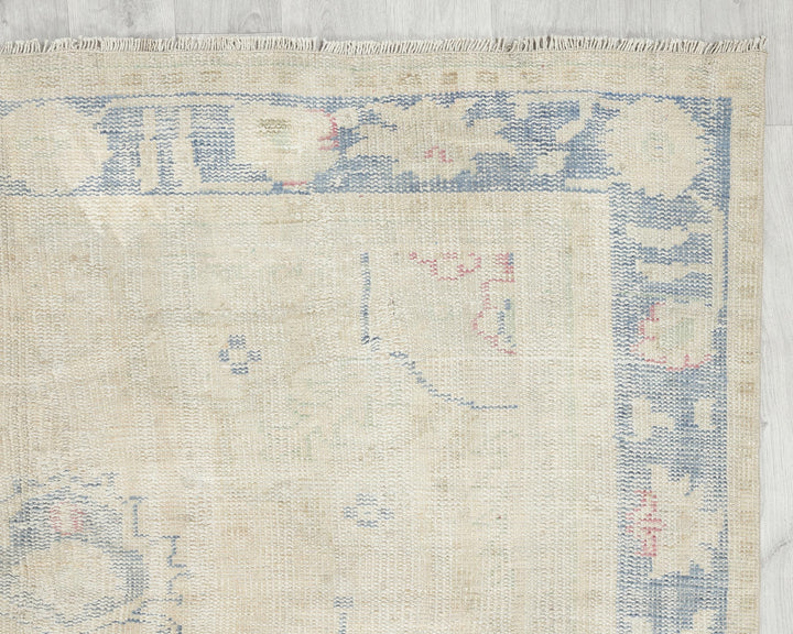 Beige Oushak Rug 5' 7" x 8' 11" | No. VR40172