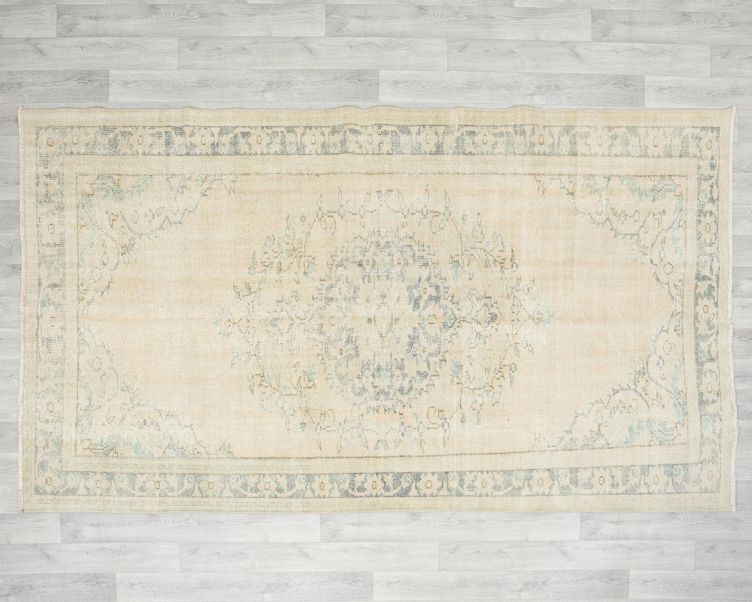 Beige Oushak Rug 5' 2" x 8' 7" | No. VR40112