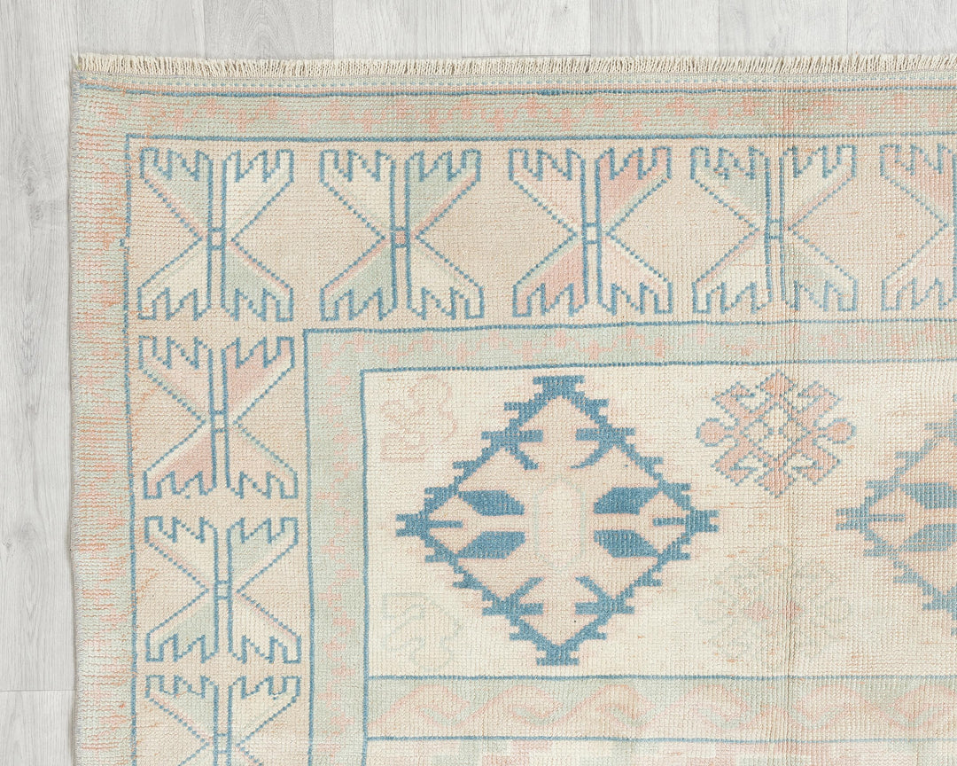 Neutral Oushak Rug 4' 7" x 6' 5" | No. VR27904