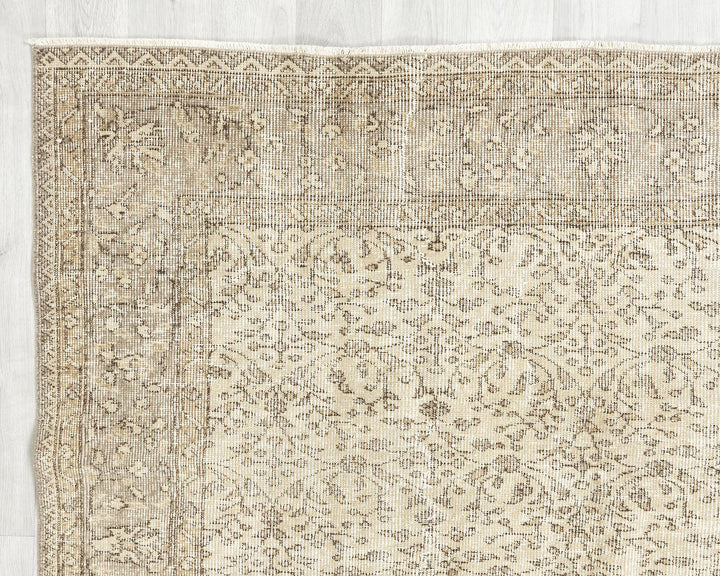 Neutral Oushak Rug 5' x 8' 7" | No. VR56080