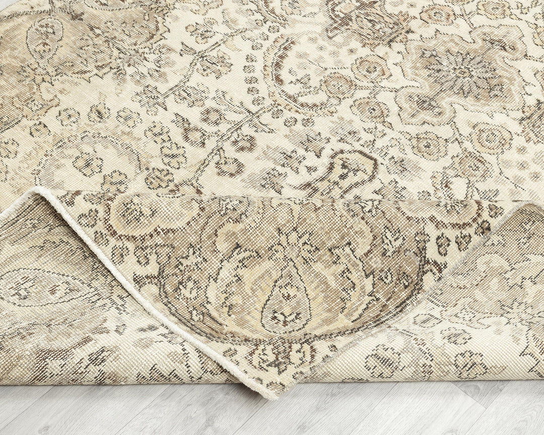 Oushak Rug 5' 2" x 8' 6" | No. VR62542