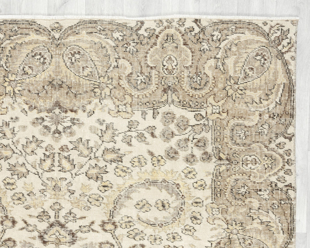 Oushak Rug 5' 2" x 8' 6" | No. VR62542