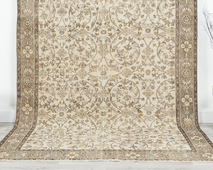 Oushak Rug 9' 4" x 6' | No. VR90847