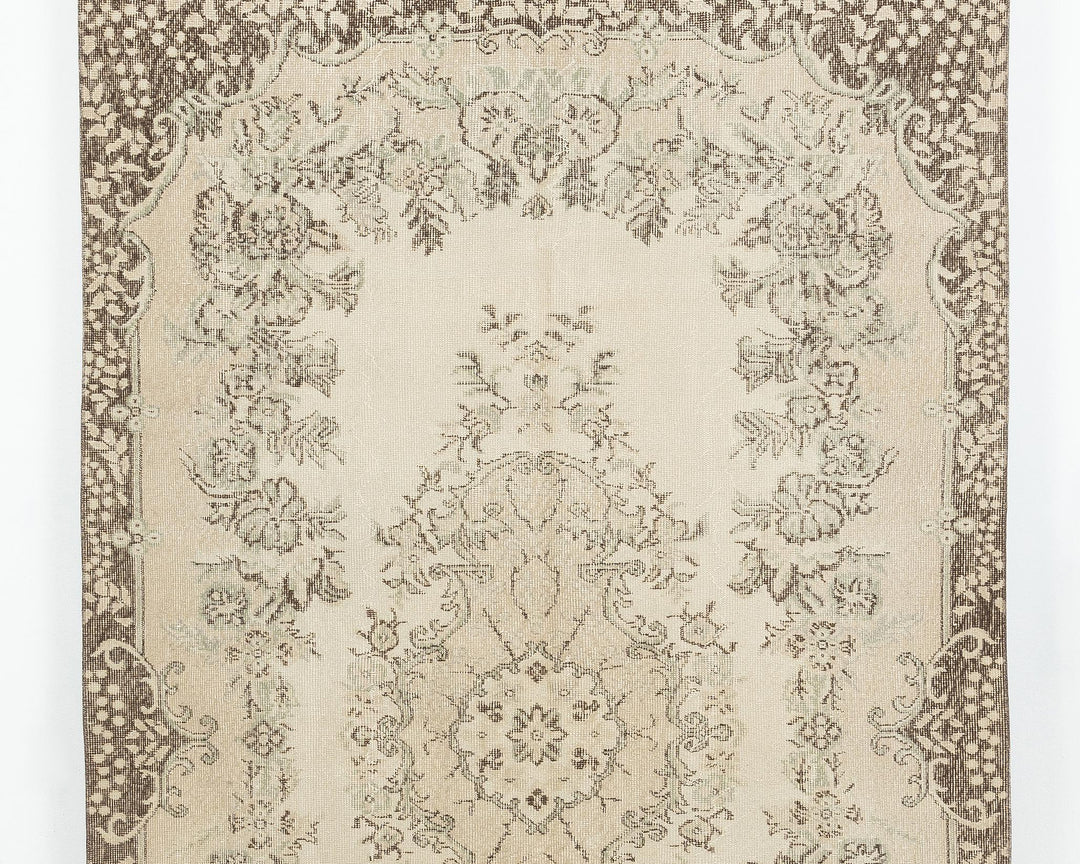 Neutral Oushak Rug 5' 6" x 9' 2" | No. VR33297