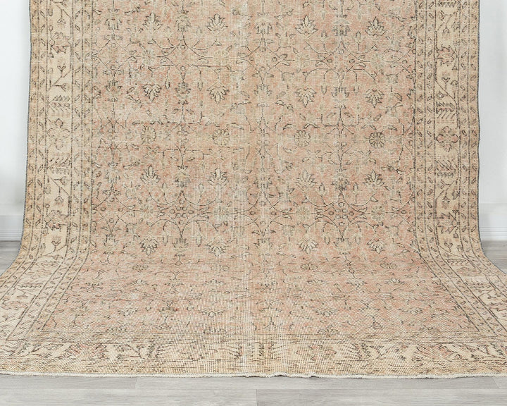 Neutral Oushak Rug 6' 4" x 10' 5" | No. VR41131