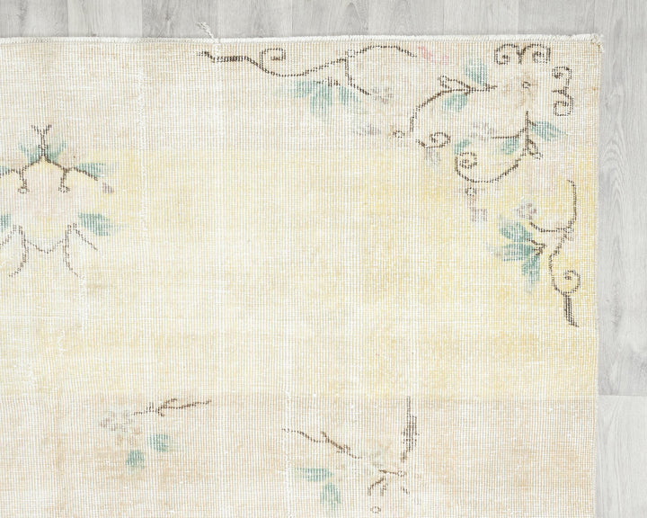 Beige Oushak Rug 6' 1" x 8' 10" | No. VR39235