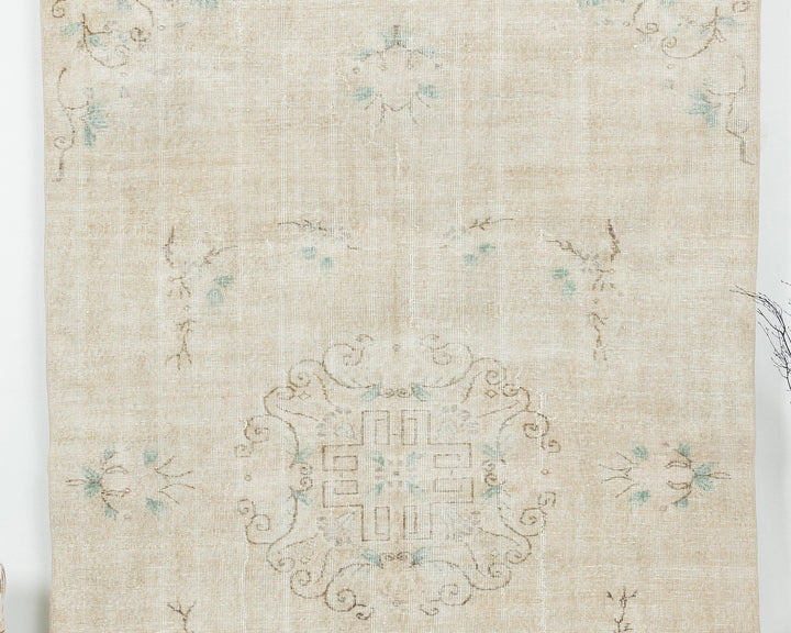 Beige Oushak Rug 6' 1" x 8' 10" | No. VR39235