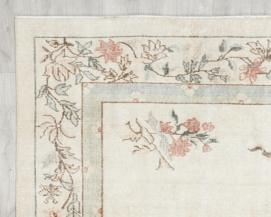 Beige Oushak Rug 6' 6" x 9' 11" | No. VR90672