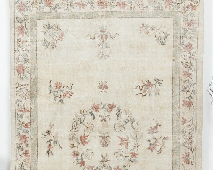 Beige Oushak Rug 6' 6" x 9' 11" | No. VR90672