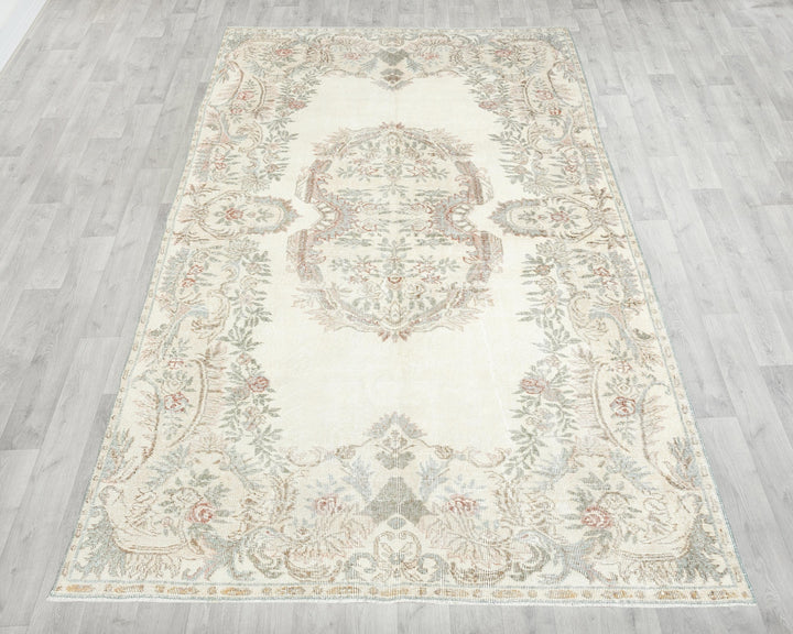 Beige Oushak Rug 5' 11" x 9' 6" | No. VR71298