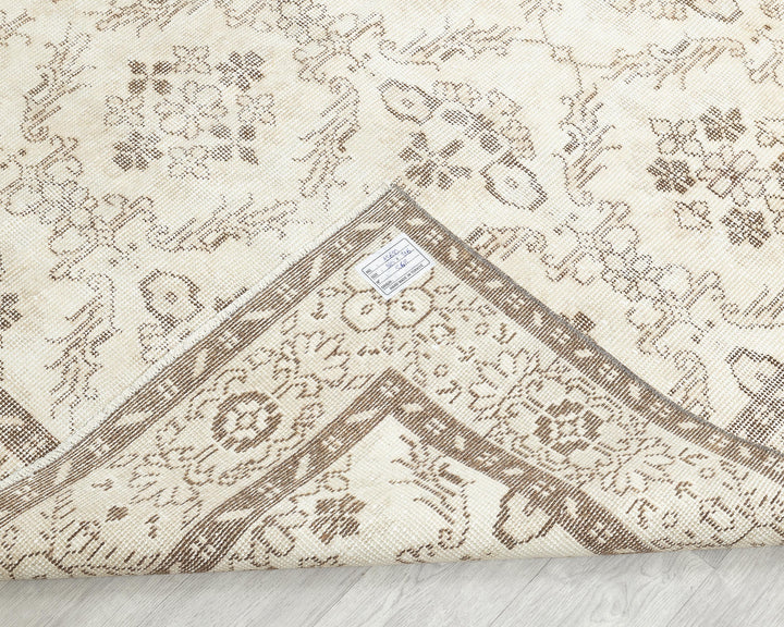 Beige Oushak Rug 5' 11" x 10' 5" | No. VR27516