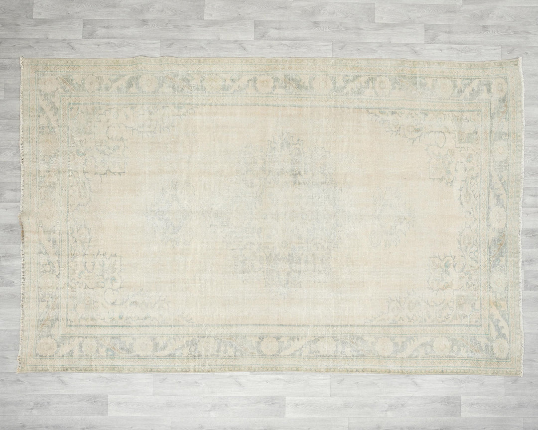 Beige Oushak Rug 6' 2" x 9' 4" | No. VR23353