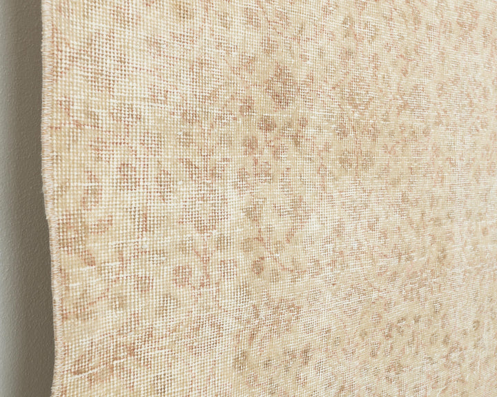 Beige Oushak Rug 6' 7" x 9' 10" | No. VR56890