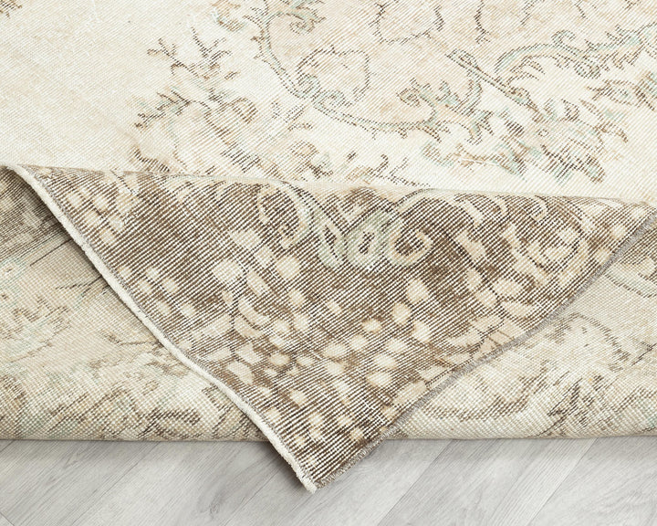 Beige Oushak Rug 6' 4" x 9' 11" | No. VR19123
