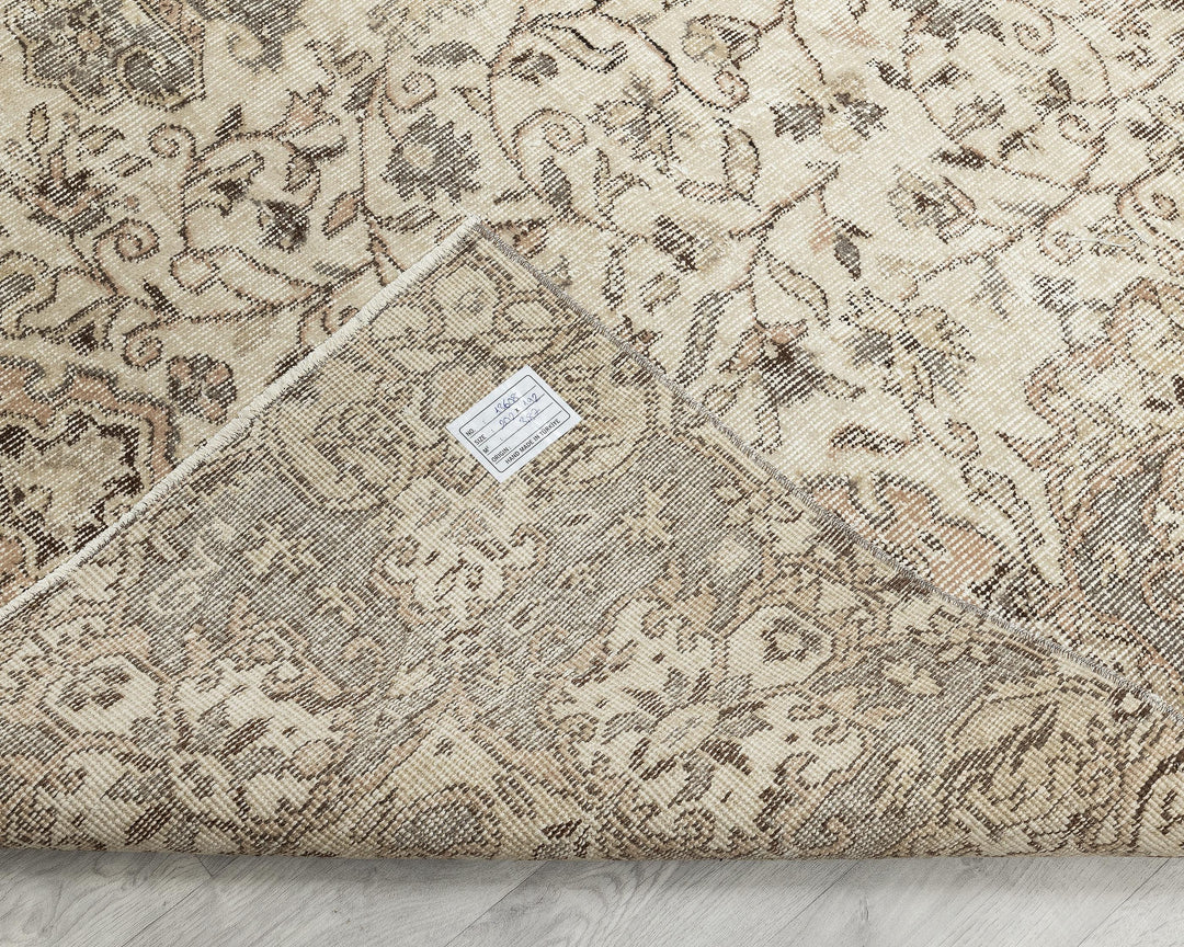 Oushak Rug 6' 4" x 9' 7" | No. VR42465