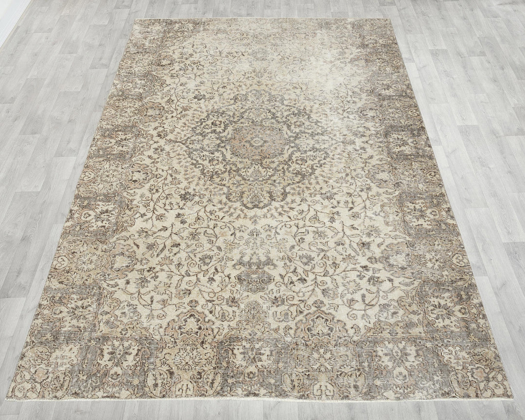 Oushak Rug 6' 4" x 9' 7" | No. VR42465